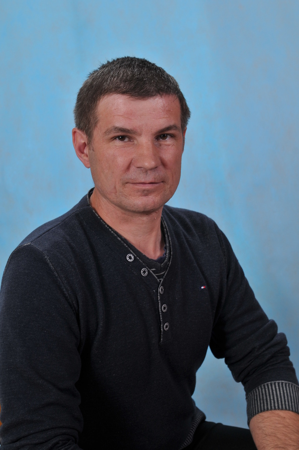 Маклаков Андрей Николаевич Маклаков Андрей Николаевич.